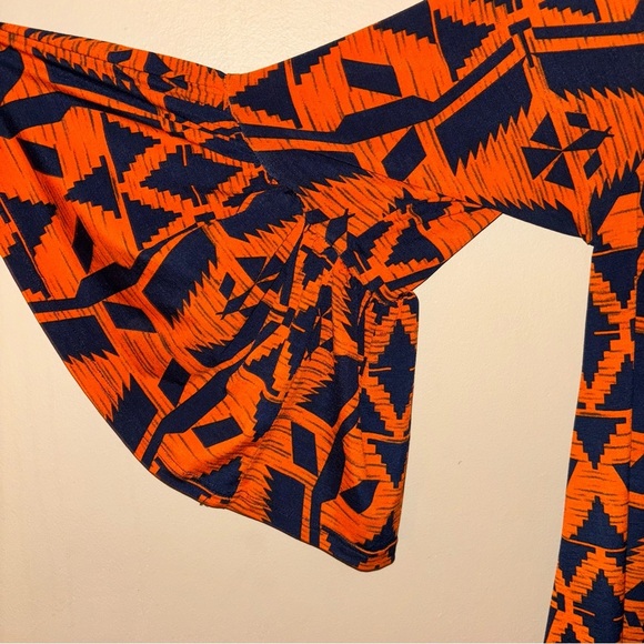 2/$30 CHRISTIAN ALIENDO Geometric Orange and Blue Long Sleeve Scoop Neck Dress - Picture 4 of 7